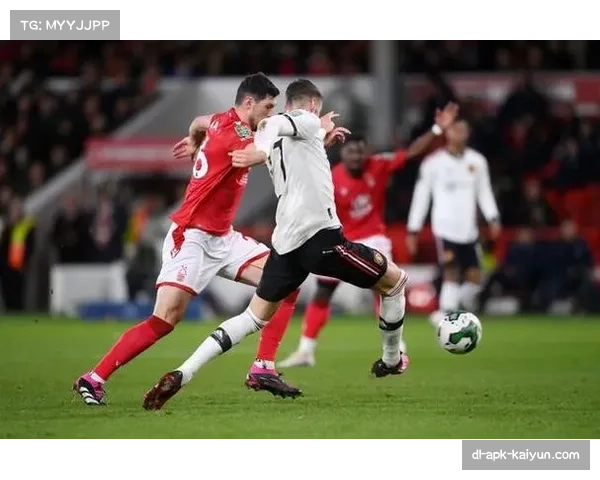 阿贾克斯对阵赫拉克勒斯，韦霍斯特87分钟进球锁定胜局